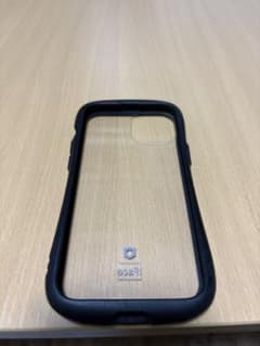 iFace iPhone用ハードケース 透明/黒のサムネイル