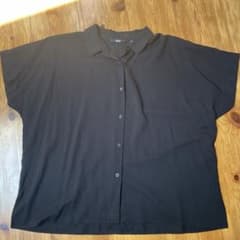 【M】UNIQLO ユニクロ シャツ ブラック 夏服のサムネイル