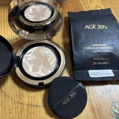 AGE 20's SIGNATURE ESSENCE COVER PACTのサムネイル