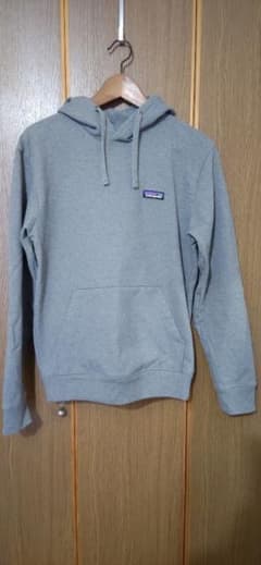 patagonia P-6 Label Uprisal Sweat Hoodyのサムネイル