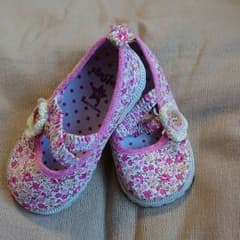 14センチ 花柄靴 ベビザらスのサムネイル