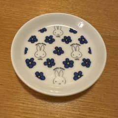 ミッフィーの小皿とミニマグカップのセットのサムネイル