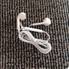 iPhone付属イヤホン 正規品のサムネイル