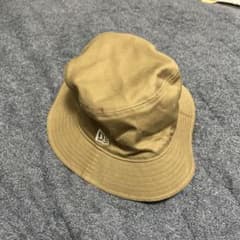NEW ERA バケットハット ベージュのサムネイル