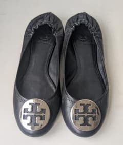 TORY BURCH フラットシューズ ブラック - メルカリ