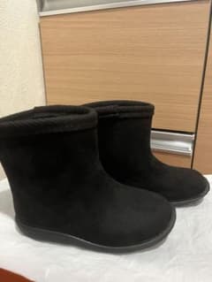 防水　ムートンブーツ　キッズ 14cm 15cm ブラック　黒　スノーブーツのサムネイル