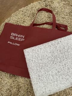 BRAIN SLEEP ピロー STANDARD 収納バッグ付き 使用少 BRAIN SLEEP PILLOW LOW 収納バッグ付き - メルカリ
