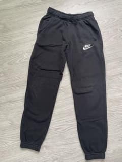 NIKE スウェットパンツ ブラック【Sサイズ　130-140】のサムネイル