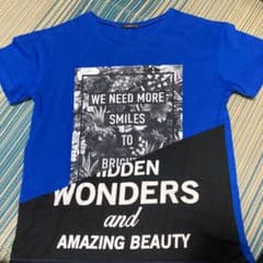 美品　青いTシャツのサムネイル