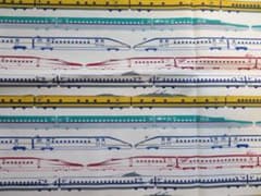 新幹線柄生地　入園、入学　サイズ幅約112×50㎝のサムネイル