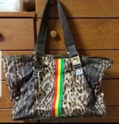 Hossy様専用　LeSportsac レオパード ヒョウ柄 バッグのサムネイル