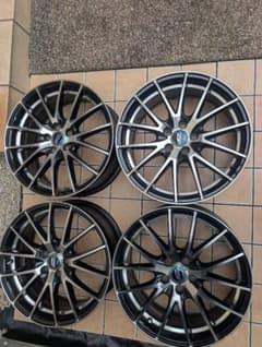 17インチ7J＋50 ブラック/シルバー ホイール 17インチ7J＋50 ブラック/シルバー ホイール - メルカリ