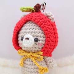 ❁*!様 いなりのあみぐるみ うし帽子のくまちゃん 手のひらサイズ 再販無し いなりのあみぐるみ 着ぐるみくまさん りんご帽子 手のひらサイズ