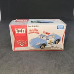タカラトミー　カーズ　トミカ・サリー　ポリスカータイプ 新品 未使用】トミカ カーズ サリー（ポリスカータイプ） - メルカリ