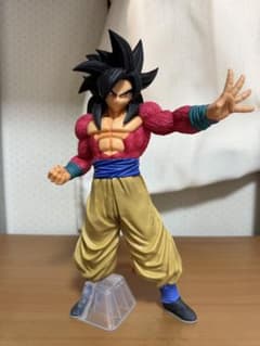 THE GREATEST SAIYAN 슈퍼 사이어인 4 손오공 피규어
