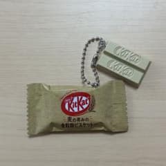 KitKat ミニチュアチャームのサムネイル