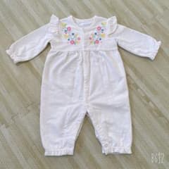 【西松屋】お花刺繍ロンパース【60〜70】のサムネイル