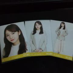 乃木坂46 新内眞衣 ノーカラージャケット 生写真 コンプのサムネイル