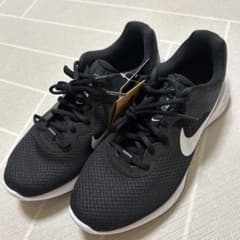 NIKE スニーカー レボリューション 黒 ナイキブラック DC3729のサムネイル