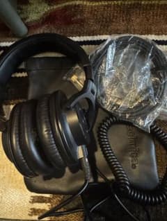 Audio-Technica ATH-M40x ヘッドホンのサムネイル