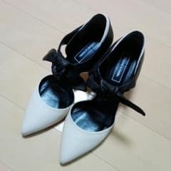 値下げ★24センチOdette e Odile オデットエオディールパンプスのサムネイル
