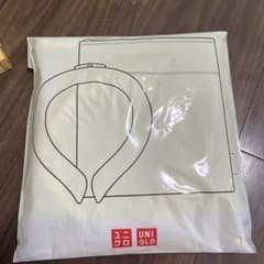 UNIQLO ノベルティ ネッククールリング 保冷ポーチセットのサムネイル