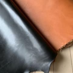 レザーハギレ 牛革 ブラック／ブラウンのサムネイル