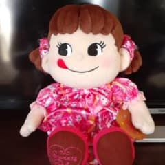 ペコちゃん ぬいぐるみ  スイーツドレスペコちゃんのサムネイル