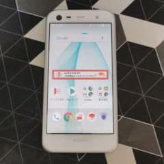 AQUOS SERIE mini SHV38 White 16 GB auのサムネイル