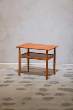 モブラー社製 北欧ヴィンテージ オークサイドテーブル アイヴァン・A・ヨハンソン モブラー社製 北欧ヴィンテージ オークサイドテーブル アイヴァン・A