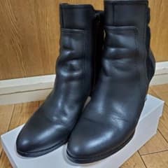 最終お値下げ❤️ダイアナ　ショートブーツ❤️のサムネイル