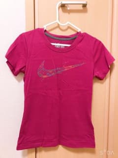 NIKE Tシャツ レディースのサムネイル