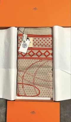 HERMES カレジェアン140バンダナ 鞭とグリップ　カシシル　オレンジ　美品 HERMES カレジェアン140バンダナ 鞭とグリップ カシシル オレンジ 美品