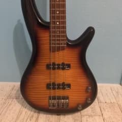 Ibanez Soundgear GIO 4弦エレキベース サンバースト - メルカリ