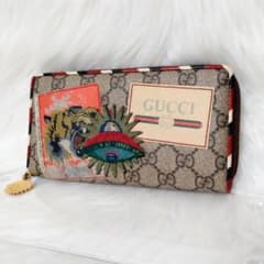 グッチ クーリエ ラウンドファスナー 長財布 ワッペン 刺繍 シェリーライン グッチ クーリエ ラウンドファスナー 長財布 ワッペン 刺繍 シェリー