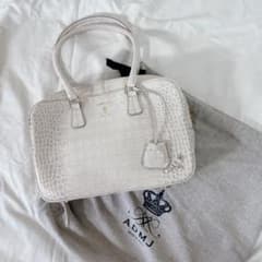 ★A.D.M.J★スワロフスキー　ビジュー　ハンドバッグ　クロコ型押し　ヒマラヤ ☆A.D.M.J☆スワロフスキー ビジュー ハンドバッグ クロコ型押し