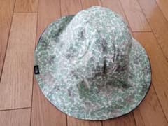 【中古美品】ザ・ノース・フェイス女性用帽子　リバーシブルのサムネイル