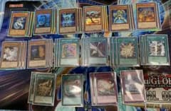 遊戯王サイバードラゴンデッキのサムネイル