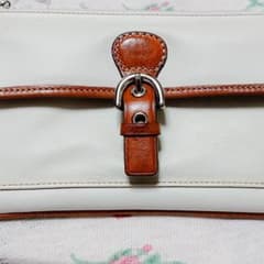 COACH ストラップ付きポーチのサムネイル