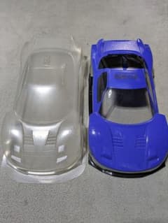 タミヤ　ホンダNSX2005軽量ボディ2枚及びスペアボディ2枚合計4枚のサムネイル