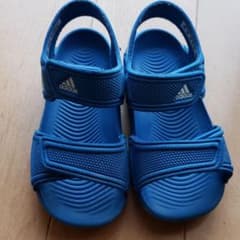 アディダスサンダル キッズ15cmのサムネイル
