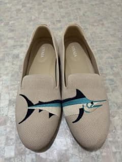 VIVAIA [Audrey] ラウンドトゥ アニマル刺繍 ローファー - メルカリ