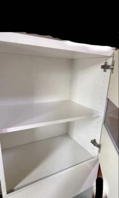 ホワイト木製キャビネットラック 4段 IKEAの収納棚6月まで ホワイト木製キャビネットラック 4段 IKEAの収納棚6月まで - メルカリ