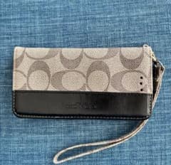 COACH iPhone8 ケース 手帳型のサムネイル