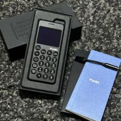 【美品】Punkt. MP02 4G ミニマリストフォン 美品】Punkt. MP02 4G ミニマリストフォン - メルカリ