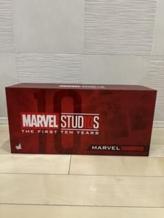 HotToys MARVEL 10周年記念 ロゴライトボックスのサムネイル