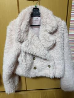 NICE CLAUP ピンクファージャケットのサムネイル