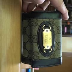 GUCCI財布のサムネイル