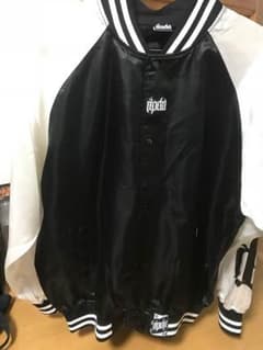 ripdw ナイロンスタジャン XLサイズ 黒白のサムネイル