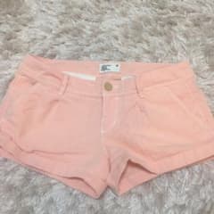 ショートパンツのサムネイル